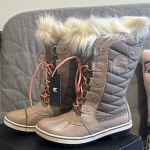 Sorel Women's Brown and Tan Winter Boots